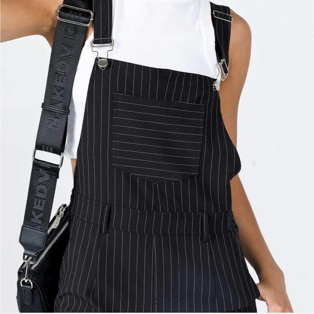 Princess Polly Hayden Black  White Pinstripe Print Wide Leg Overalls Size 12 - Picture 6 of 15